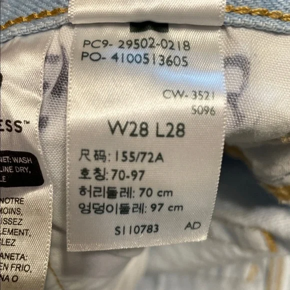 Levi's 501 Skinny Premium Light Wash Button Fly Straight Leg Distressed Denim 28 - Picture 12 of 13